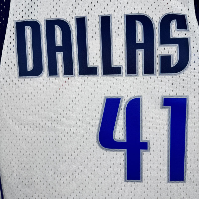 Regata Dallas Mavericks Retrô Mitchell & Ness 2010/2011 Dirk Nowitzki