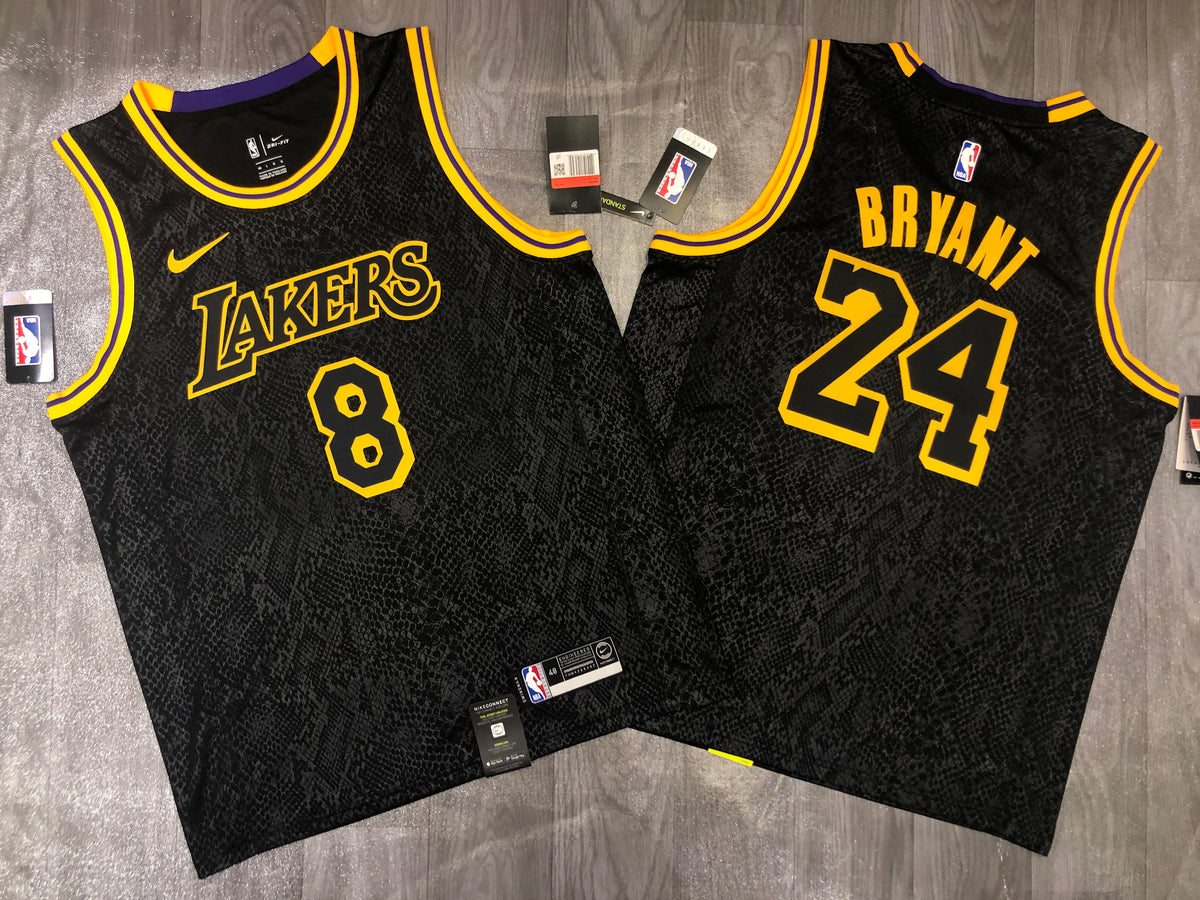 Regata NBA Los Angeles Lakers Black Mamba Kobe Bryant 8/24 Preta