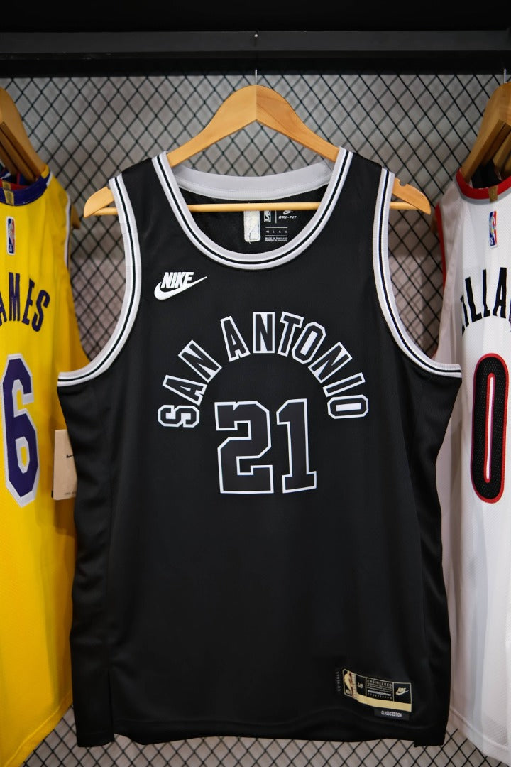 Regata NBA San Antonio Spurs Classic Edition 22/23 Tim Duncan Preta