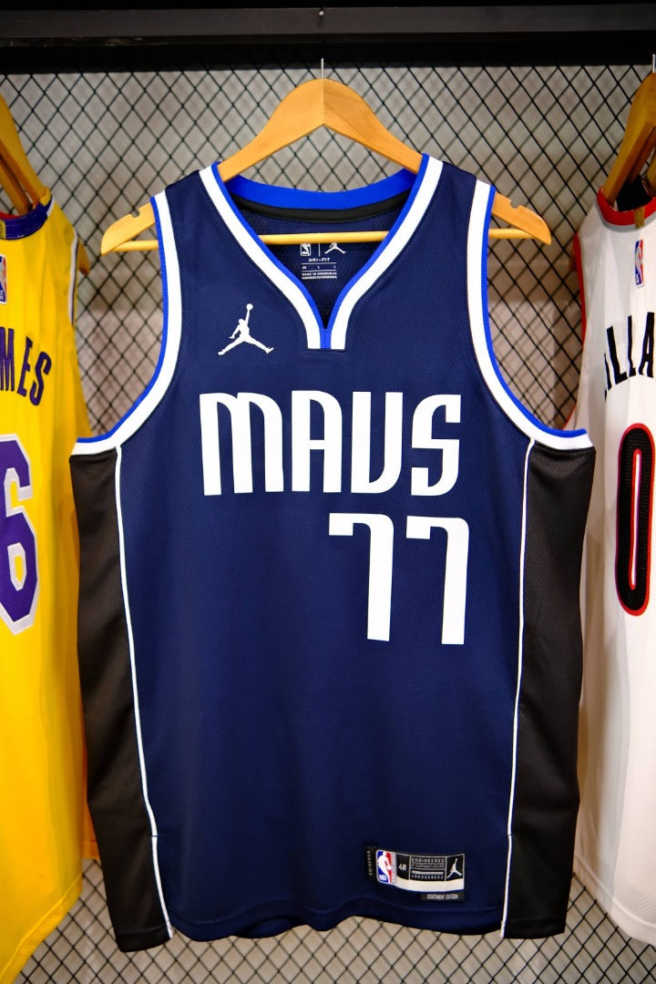 Regata NBA Dallas Mavericks Statement Edition 23/24 Luka Doncic