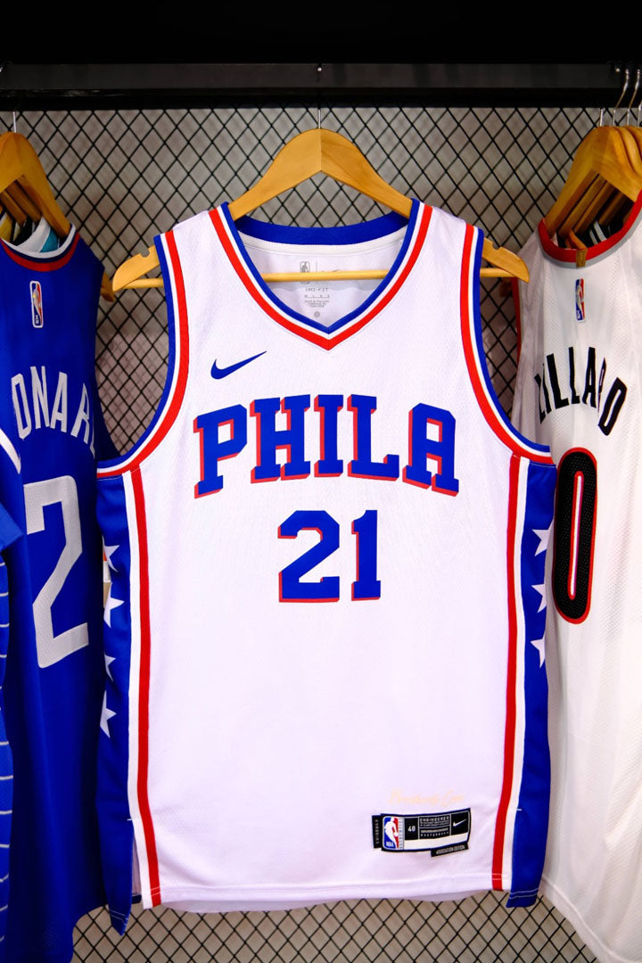 Regata NBA Philadelphia 76ers Association Edition 24/25 Joel Embiid Branca