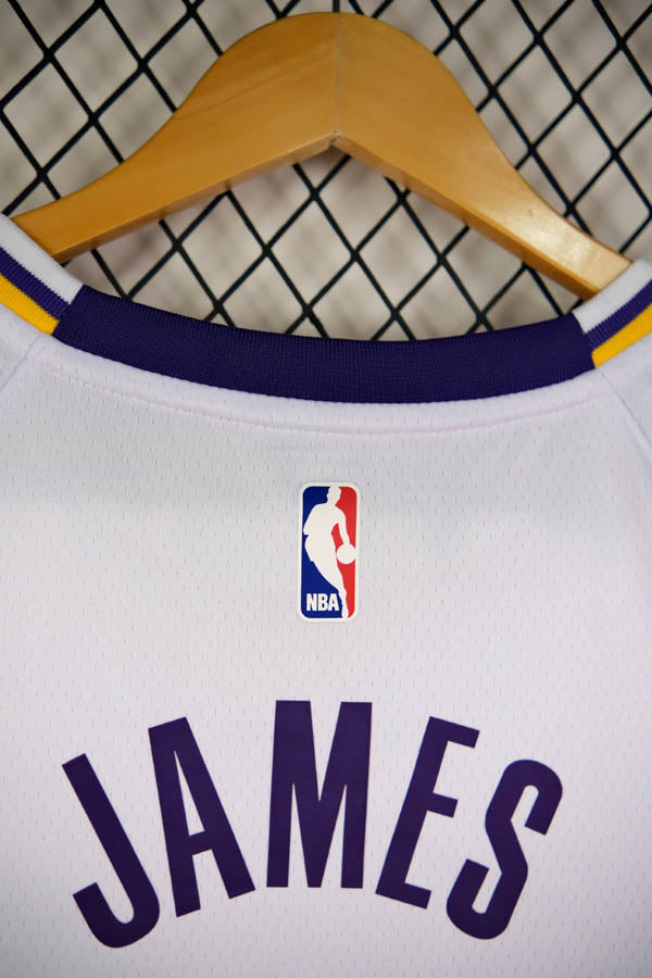 Regata NBA Los Angeles Lakers Association Edition 24/25 LeBron James 23 Branca