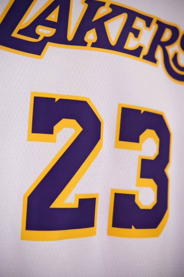 Regata NBA Los Angeles Lakers Association Edition 24/25 LeBron James 23 Branca